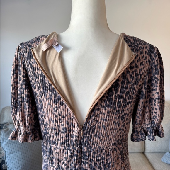 Hutch Ruffle Dress Size Medium Blue Beige/Pink VNeck - Picture 7 of 10